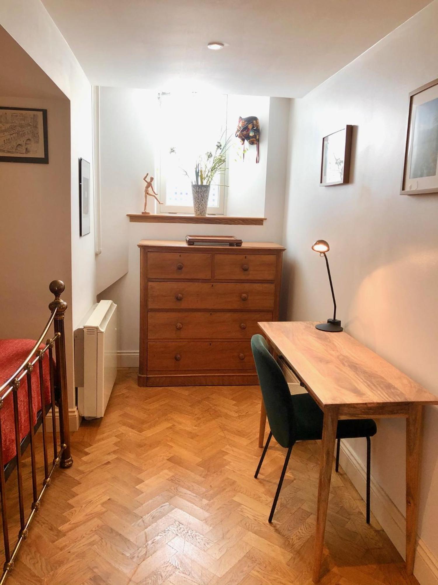 バースLuxury One Bed Garden Flat-Private Parkingアパートメント エクステリア 写真